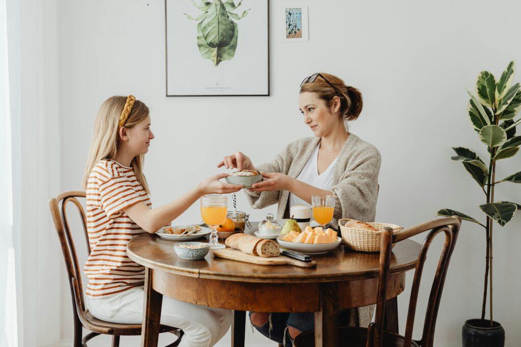 Balanced meal ideas within mindful eating guide for the whole family with filling options for breakf